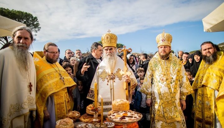 Metropolitan Amphilochios of Montenegro and the Littoral and Bishop Victor (Kotsaba). Photo: Facebook