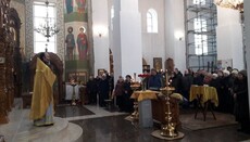 В Харьковской епархии зажгли свечи в защиту младенческой жизни