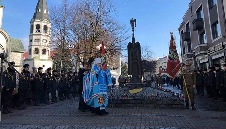 Панихида по погибшим воинам-интернационалистам в Мукачевской епархии. Фото: m-church.org.ua