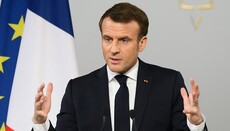 Президент Франції заявив, що богохульство не є злочином