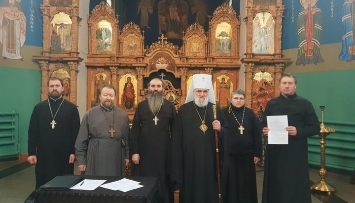 In Korosten, a cleric of the UOC-KP has returned to the bosom of the canonical Church. Photo: ovruch.church.ua.