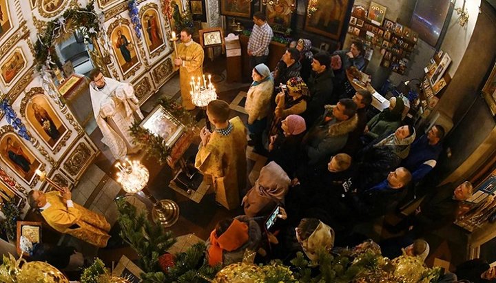 În sfintele lăcaşuri ale Bisericii Ortodoxe Ruse slujbele vor avea loc indiferent de răspândirea coronavirusului în Rusia. Imagine: RIA Novosti
