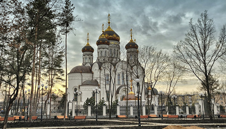 Богоявленський кафедральний собор у Горлівці. Фото: fotokto.ru