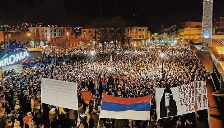 Верующие Черногории продолжают совершать многотысячные Крестные ходы
