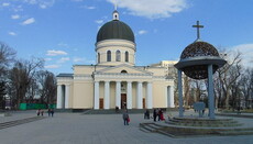 Церковь Молдовы отказалась отменять богослужения из-за коронавируса