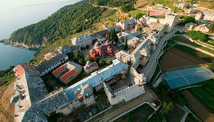 Sfântul Munte Athos. Imagine: gidvgreece.com