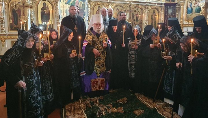 В Свято-Покровском Красногорском монастыре девять новых схимниц. Фото: news.church.ua