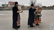 Священики УПЦ провезли навколо Житомира ікону Богородиці «Скоропослушниця»