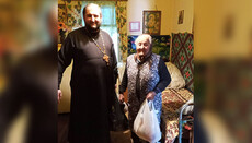 В Ужгороді клірик УПЦ надав допомогу одиноким і літнім людям