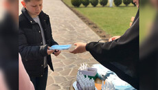 В Мукачевской епархии монахини раздали населению медицинские маски
