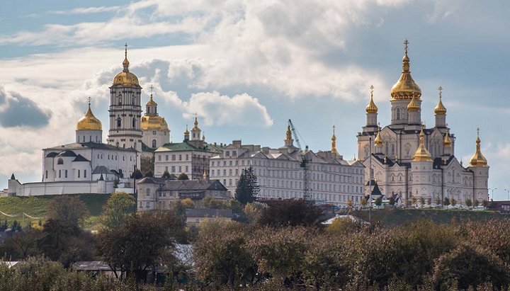 Тернопольские СМИ пытаются «найти» коронавирус в Почаевской лавре