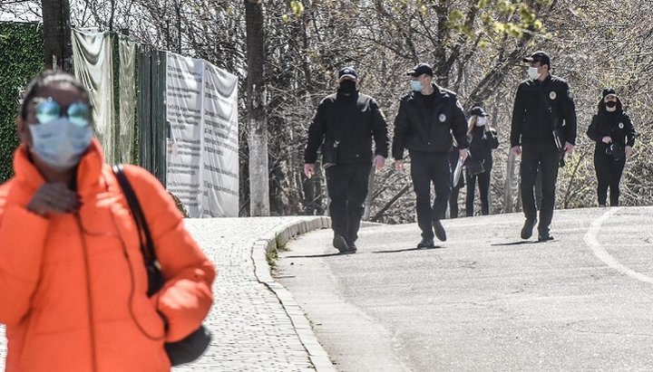 Комендантська година можлива лише за умови введення правового режиму надзвичайного стану. Фото: on.od.ua