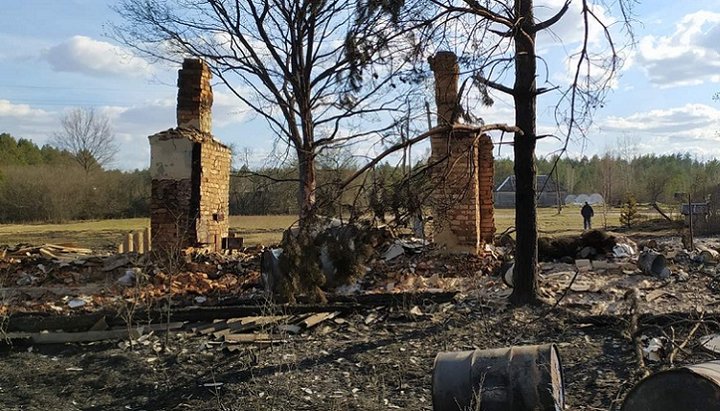 УПЦ продовжує надавати допомогу постраждалим житомирським селам. Фото: mitropolia.kiev.ua