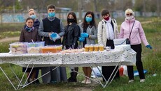 Православна молодь Одеси в дні карантину щодня годує 150 бездомних
