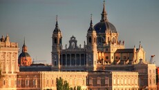 В Іспанії та Франції в травні послаблять обмеження на відвідування храмів