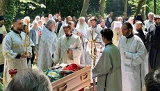 В Висбадене совершили погребение архиепископа Штутгартского Агапита