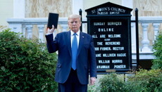 Трамп відвідав «церкву президентів», яку хотіли підпалити протестувальники