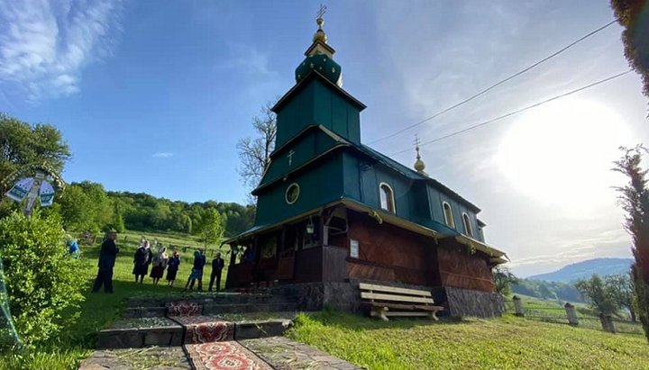 Свято-Троїцький храм УПЦ села Котельниця. Фото: m-church.org.ua