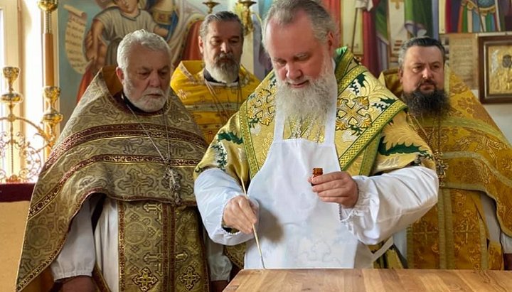 Чин освящения возглавил управляющий Мукачевской епархией УПЦ. Фото: m-church.org.ua