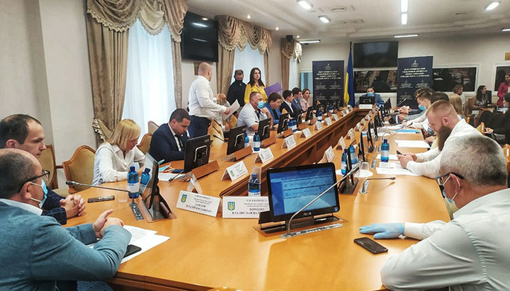 13 members of the Law Enforcement Committee voted against draft laws to punish LGBT people. Photo: irs.in.ua