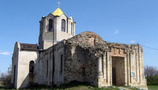 Запорожские археологи спасают от разрушения старинный храм в селе Веселянка