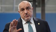 Прем'єр-міністр Болгарії заплатить штраф за вхід до церкви без маски