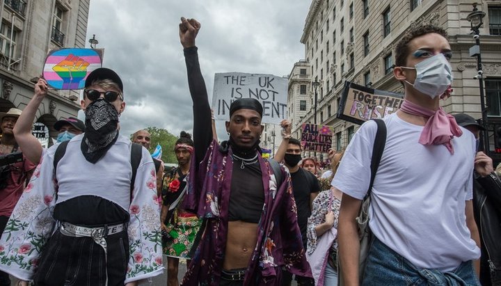 Марш в защиту чернокожих представителей ЛГБТ в Лондоне. Фото: The Guardian/Guy Smallman/Getty Images