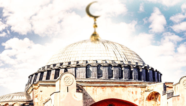 Στην Αγία Σοφία στην Κωνσταντινούπολη μπορεί να πραγματοποιηθεί μουσουλμανική ακολουθία στο εγγύς μέλλον. Φωτογραφία: ΕΟΔ