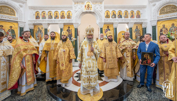 Божественна літургія в храмі на честь Собору святих апостолів. Фото: УПЦ