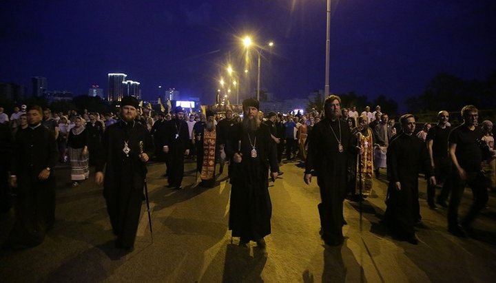 10 тисяч паломників взяли участь у Царській хресній ході в Єкатеринбурзі