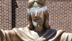 У Канаді вандали понівечили статую Христа