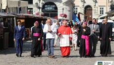 Vatican Cardinal making a visit to Lviv