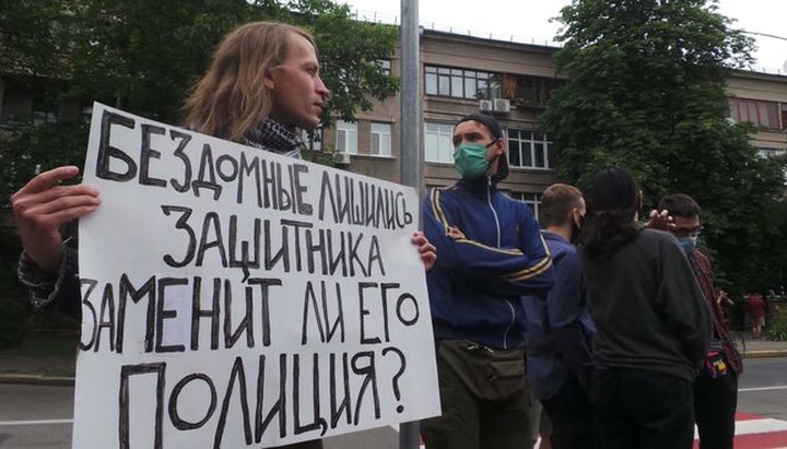 Соратники известного волонтера Александра Кучапина не верят в то, что его смерть была естественной. Фото: censor.net.ua