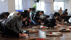 Власти Китая угрожают отправлять христианских детей на «перевоспитание»