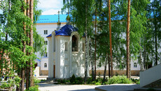 Гимназия захваченного схимонахом монастыря РПЦ приостановила деятельность