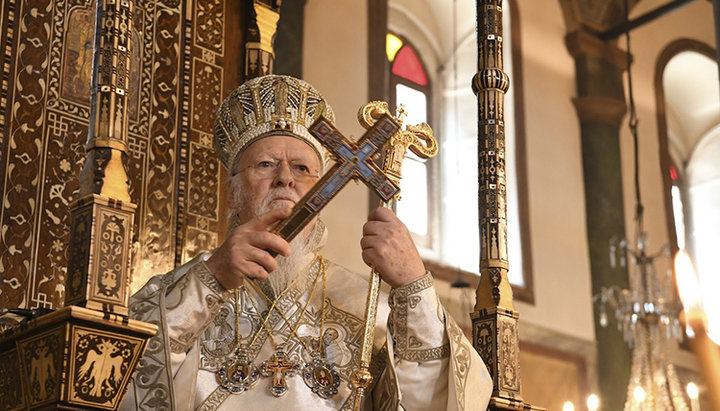 В издании «Страна. ua» опровергли заявление о том, что Константинопольский патриарх Варфоломей якобы не давал им интервью, которое они ранее опубликовали. Фото: страница Фанара в Facebook