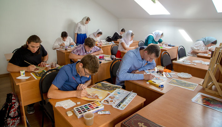 Вступительные экзамены в Каменец-Подольском иконописном духовном училище. Фото: svsobor.com