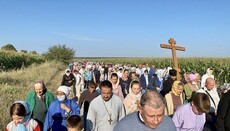Крестный ход в Иосафатову долину собрал тысячи верующих УПЦ