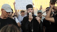 В Греции прошли акции протеста против ношения масок в школах