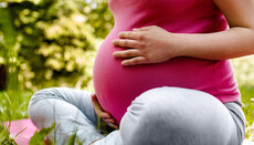 РПЦ поддержала идею установки памятников беременной женщине