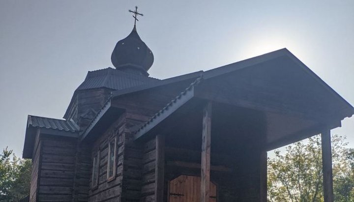 Адепти ПЦУ захопили відновлений силами УПЦ храм у Біловежах