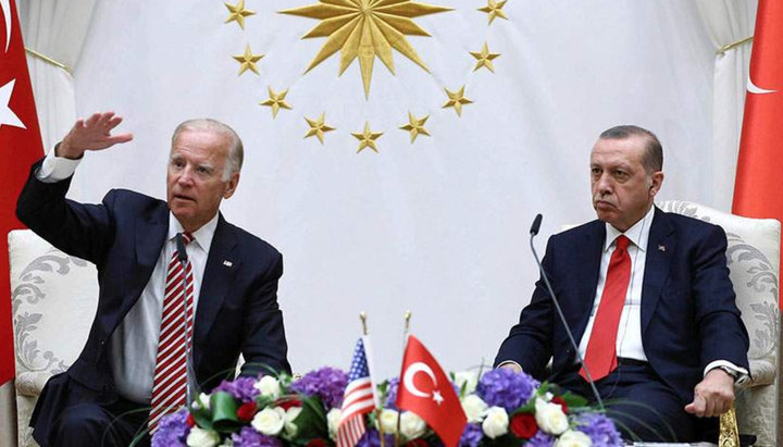 Джо Байден и Реджеп Эрдоган. Фото: vimaorthodoxias