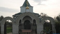 После осады храма УПЦ в Галиновке активисты ПЦУ повесили на него свои замки