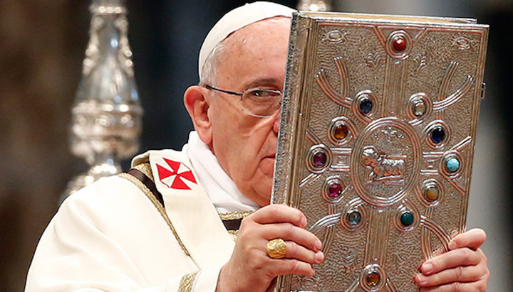 Масони вважають, що папа Франциск підтримує їх принципи. Фото: lenta.ru