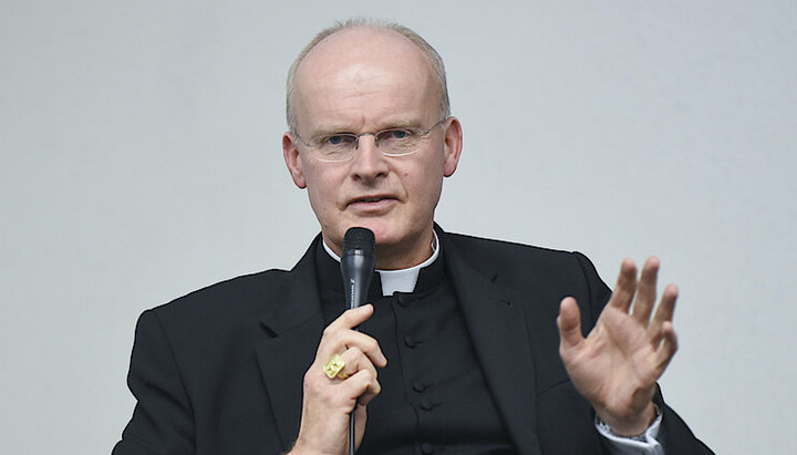 Епископ РКЦ Франц-Йозеф Овербек. Фото: bistum-essen.de