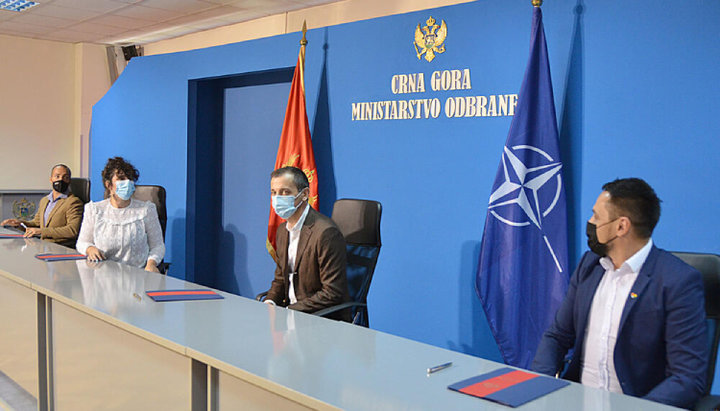 Міністр оборони Чорногорії підписав договір про співпрацю з ЛГБТ. Фото: vijesti.me