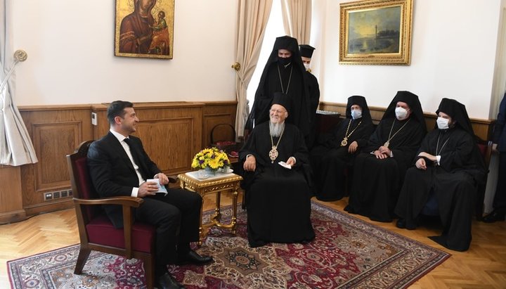 Ο Βλαντίμιρ Ζελένσκι σε συνάντηση με τον επικεφαλής του Φαναρίου. Φωτογραφία: orthodoxtimes.com