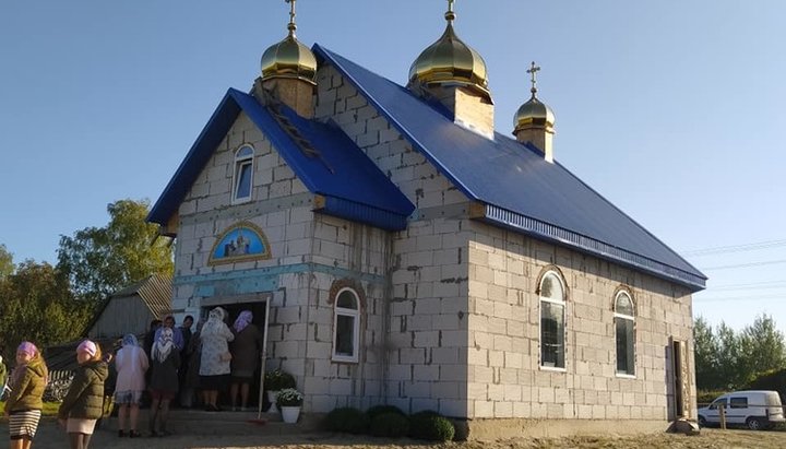Новый храм УПЦ в селе Мызово на Волыни. Фото: volynnews.com