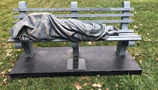 В США скульптуру Христа в парке приняли за бездомного и вызвали полицию
