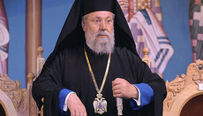 Архиепископ Хризостом пригласил Думенко на Кипр